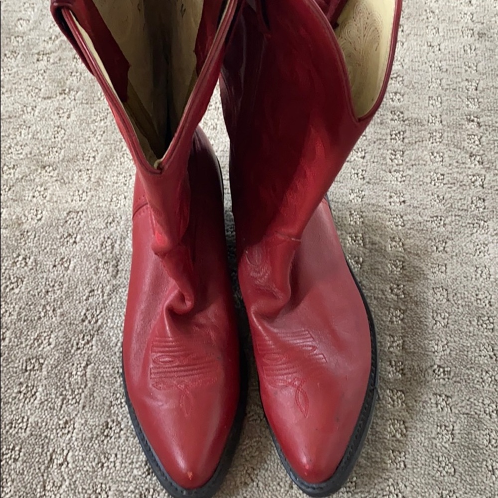 Durango red pull on boots size 8
